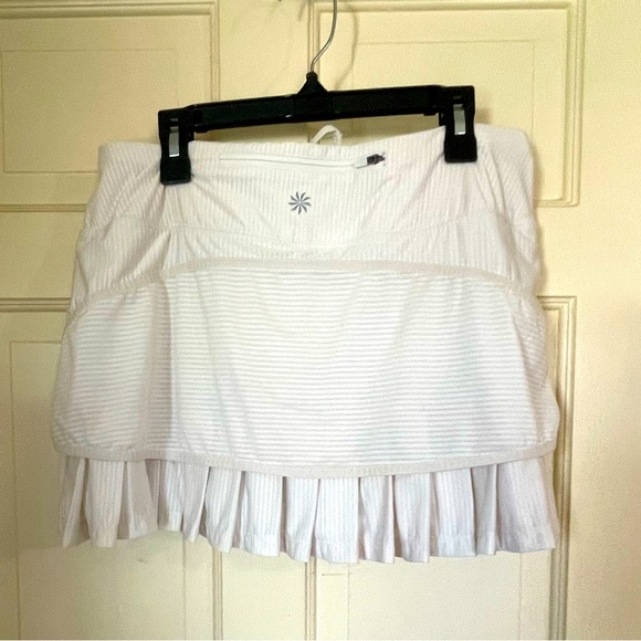 Athleta Skort Womens Medium Gray Striped Good Match Skort Pleated Ruffle Tennis - Picture 10 of 13